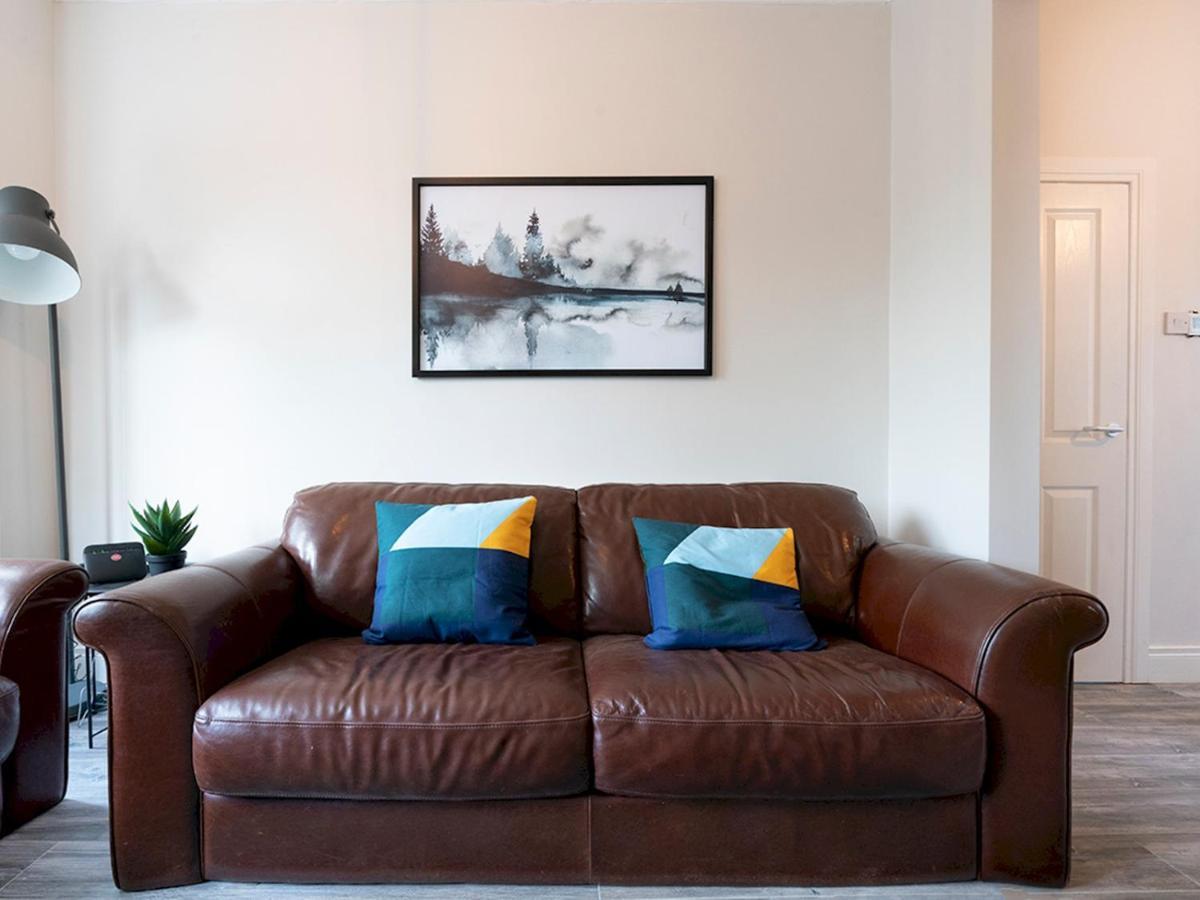Pass The Keys Beautiful 4Br Restored Red Brick Cafes And Park Belfast Luaran gambar