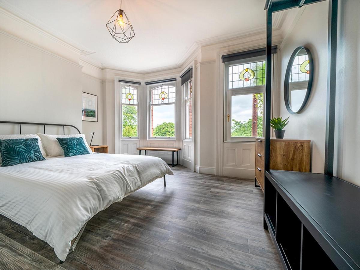 Pass The Keys Beautiful 4Br Restored Red Brick Cafes And Park Belfast Luaran gambar